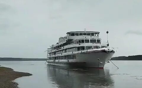 Теплоход рассчитан на 750