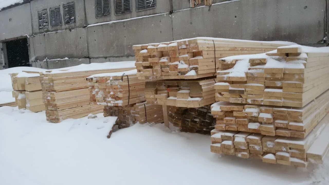 вартемяги пиломатериалы. глубокая переработка древесины. деревянные стройматериалы. склад пиломатериалов. брус обрезной 100х100х6000 сосна.