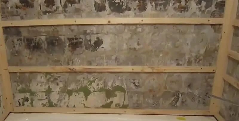 Обрешетка под пластиковые панели в ванной. Обрешетка ванной. Обрешетка для пластиковых панелей в ванной. Каркас под пластиковые панели в ванной. Обрешетка потолка под панели.