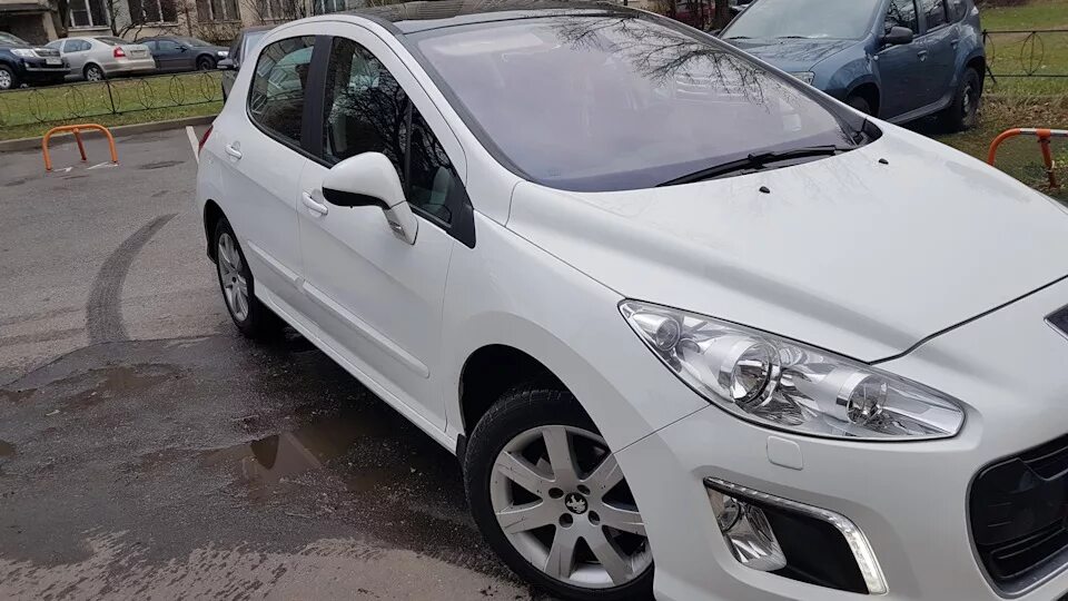 Пежо 308 рестайлинг 2011. Пежо 308 2011. Пежо 308 темно серый. Peugeot 308 2011. Пежо 308 2011.