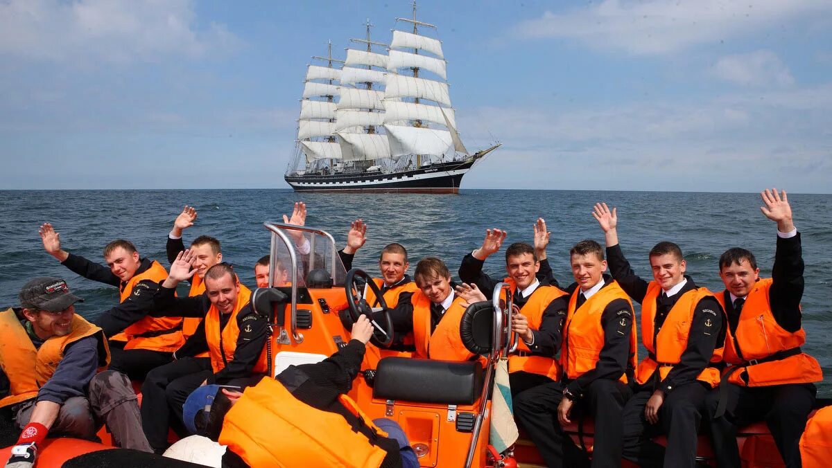 Образование судовождение. Судовождение. Морское судовождение. Судовождение профессия. Судовождение картинки
