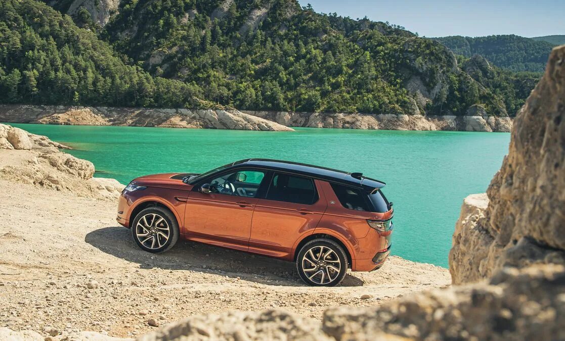 Ленд ровер дискавери спорт отзывы. Land Rover Discovery Sport 2020. Range Rover Discovery 2021. Land Rover Discovery 5 Sport. Рендж Ровер Дискавери спорт 2020.
