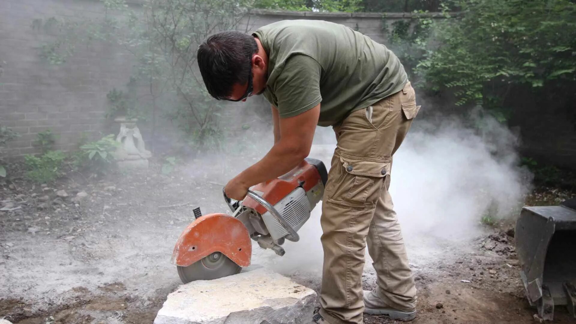 Stone cutting. Stone Cutting Stone. Large Stone Cutting. Jude Stone Cutting.