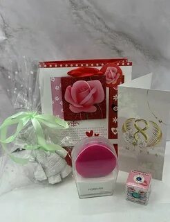 Набор "Подарочный" к 8 марта - купить в интернет-магазине по низкой цене на Янде