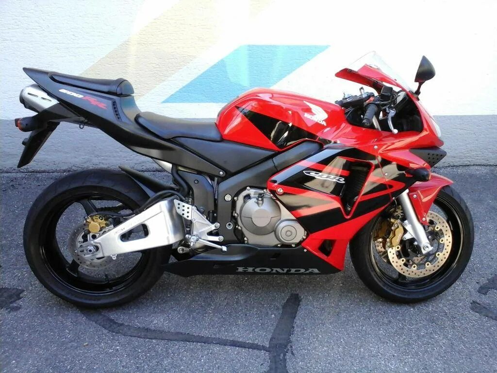 Honda sbr 600rr. Хонда 600 характеристики. Honda repsol 600rr. Хонда 600 характеристики. Хонда сбр 600рр.