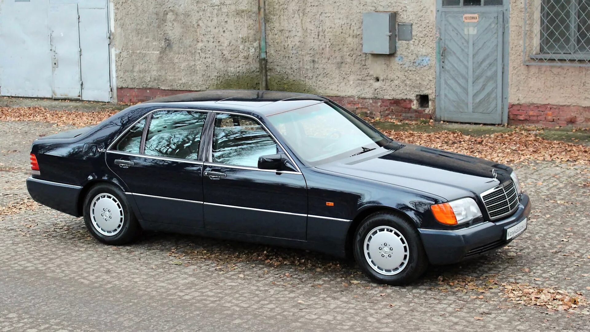 Сток 600. Mercedes Benz w140 s600. Mercedes Benz 600 sel w140. Мерседес s600 sel. Мерседес 600sel 1992.