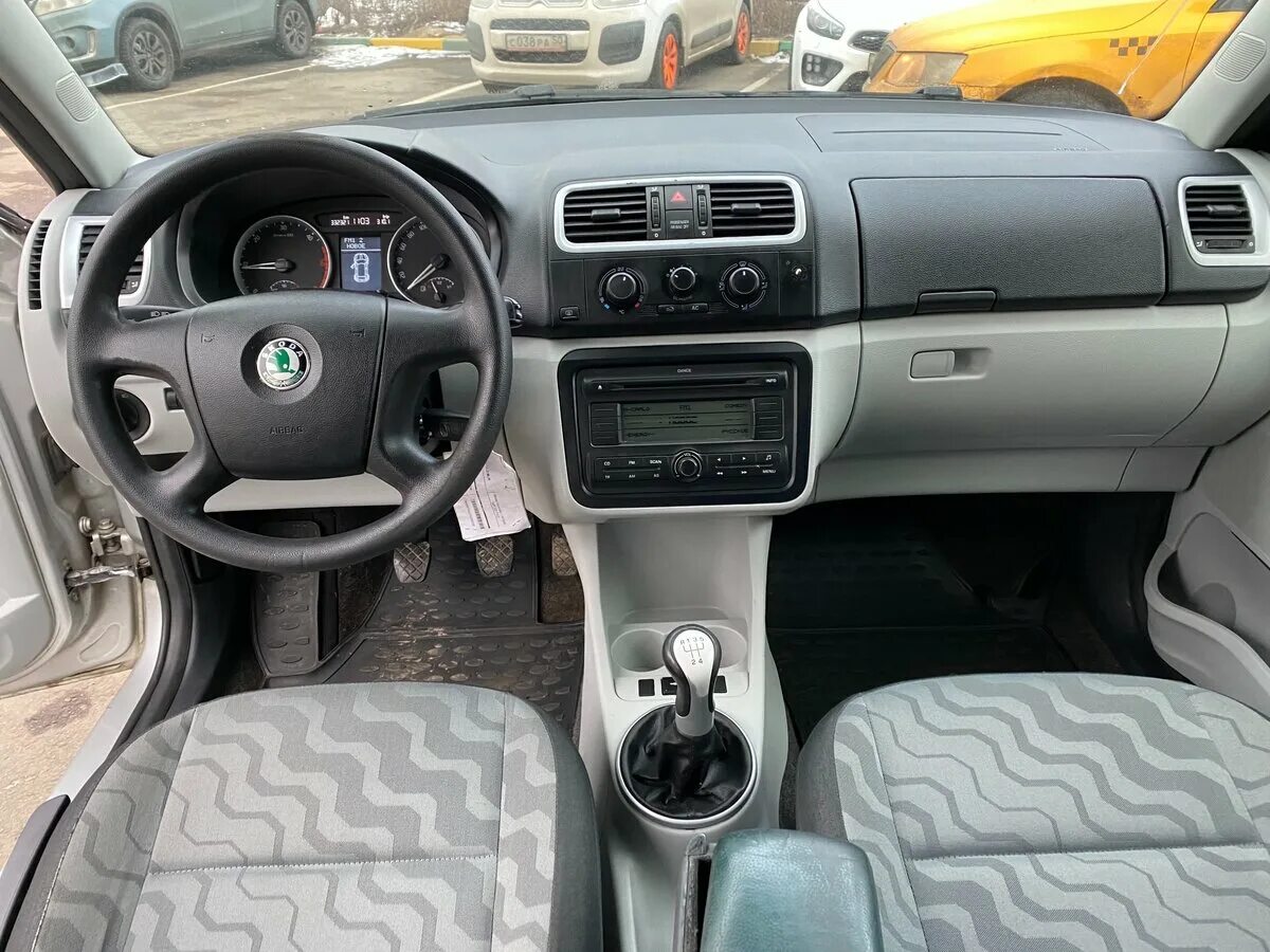 Skoda Roomster 2007 салон. Шкода Румстер 1.4. Шкода Румстер 2007. Skoda Roomster 2008 салон. Шкода обогрев зеркал