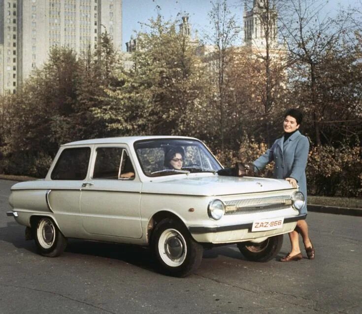 Правый руль и мотор Renault - таких необычных Запорожцев вы точно не видели
