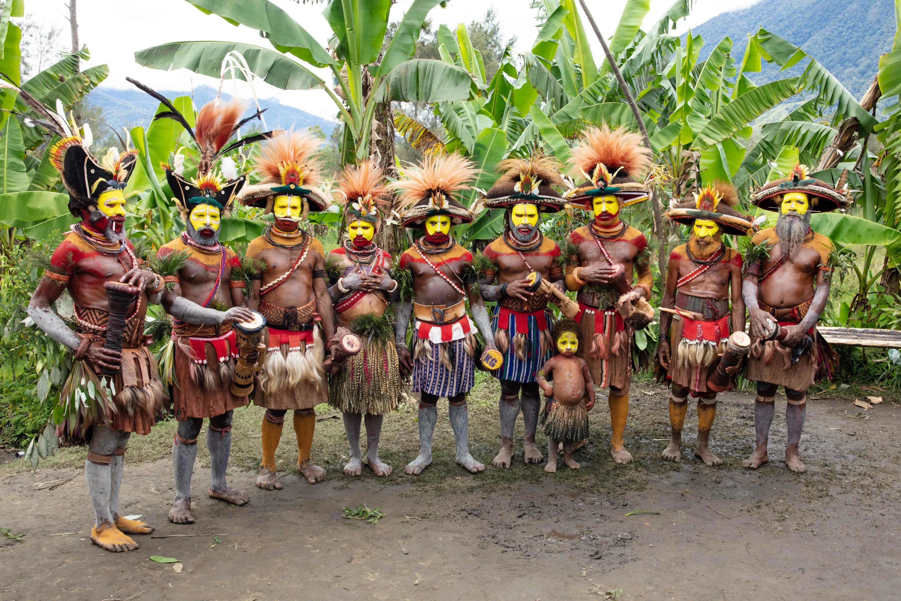 Папуа новая Гвинея Папуасы. Коренные жители новой Гвинеи - Папуасы.. Остров новая Гвинея Папуасы. Новая Гвинея Папуа Гвинея.