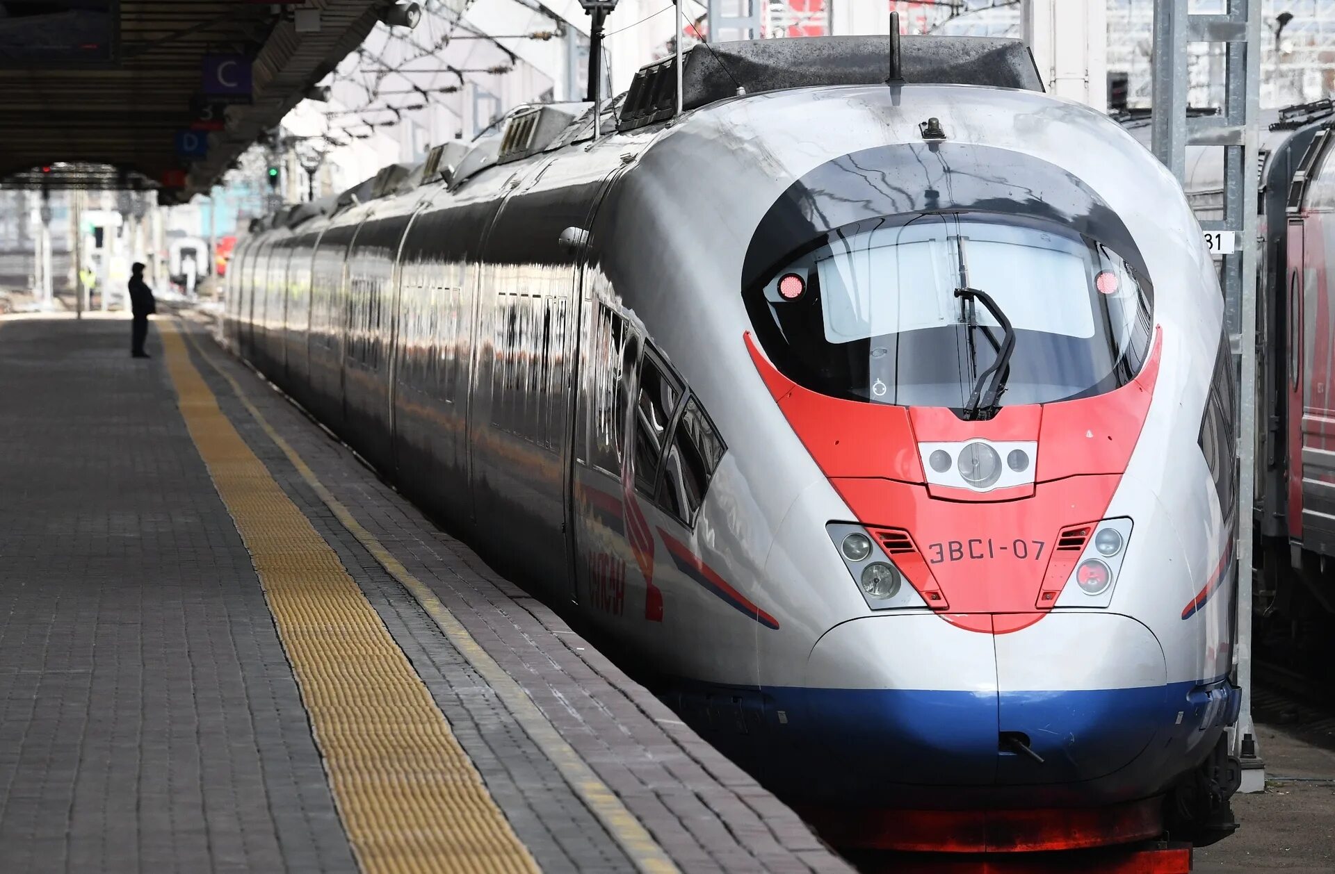 Новый поезд сапсан. Электропоезд эвс1. Сапсан зеленоград санкт петербург. 007b24 сапсан. Сапсан москва санкт-петербург.