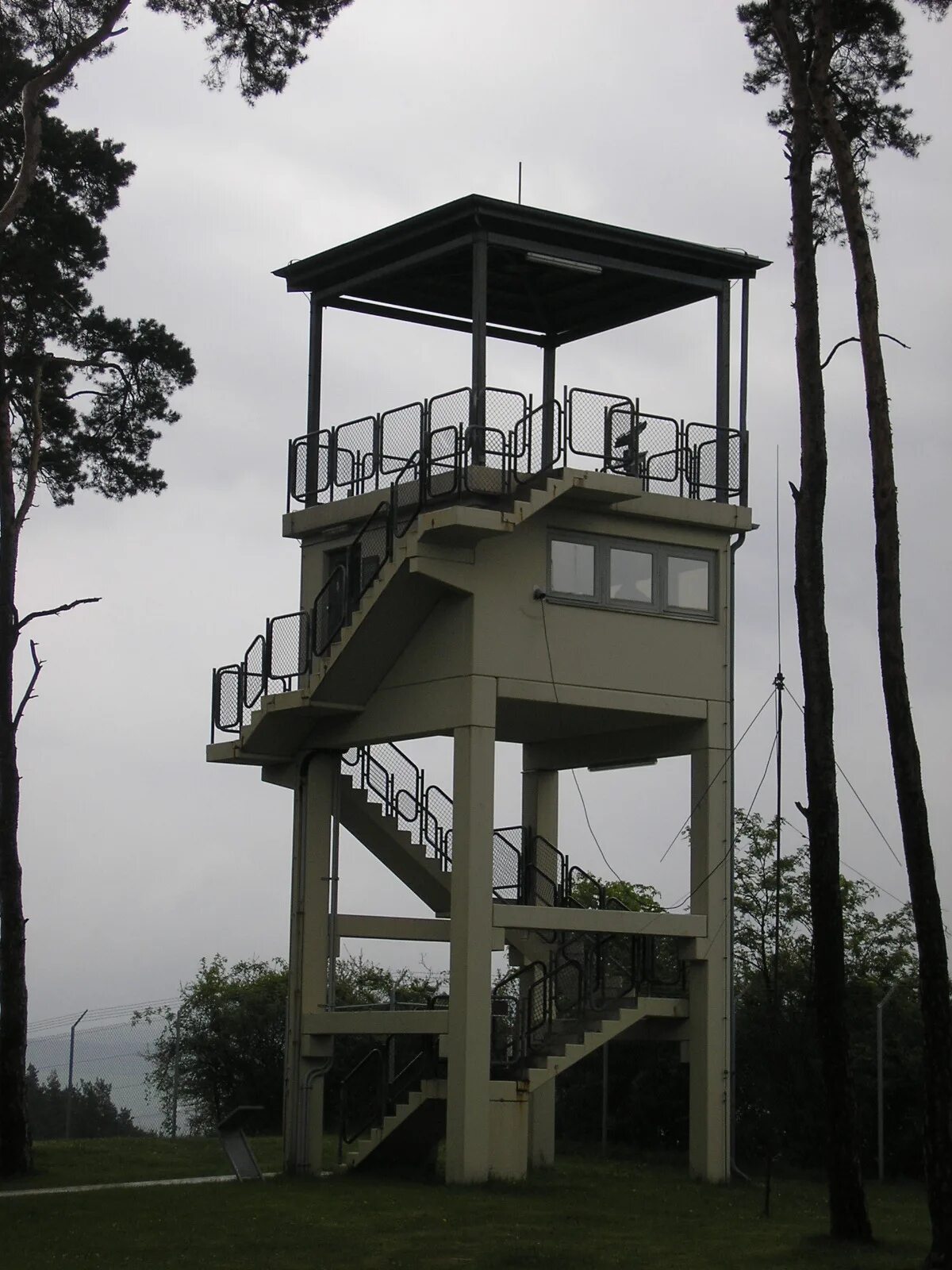 Alpha wiki. Observation Post Alpha Тюрингия. Металлическая наблюдательная вышка МНВ-15. Смотровая вышка. Сторожевая вышка.