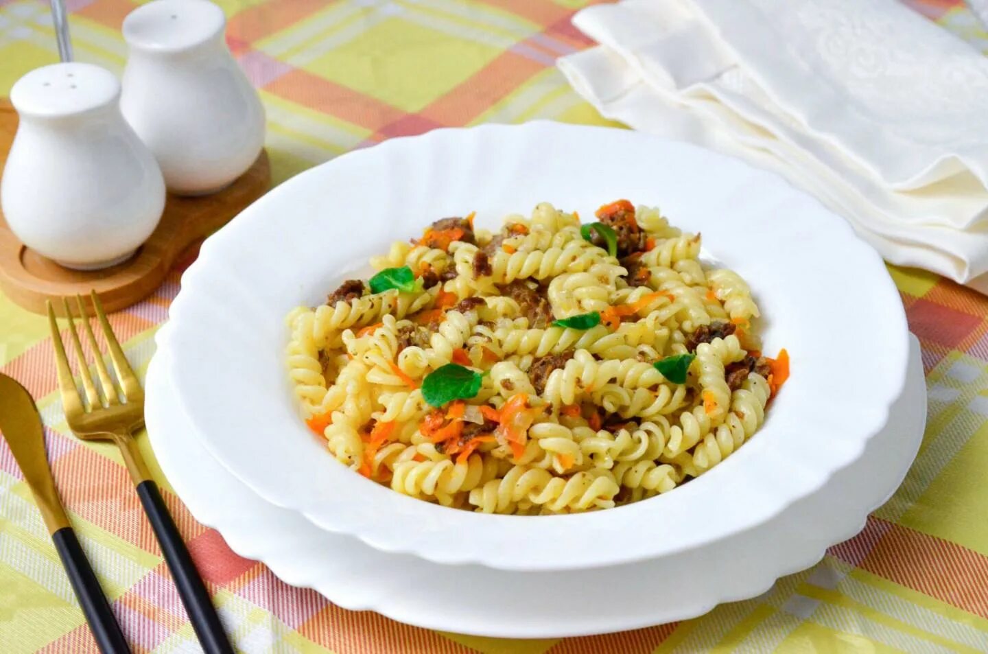 Макароны с тушенкой приготовление. Макароны с тушенкой приготовление. Макароны с тушенкой приготовление. Макароны с тушенкой приготовление. Макароны с тушенкой и пережаркой.