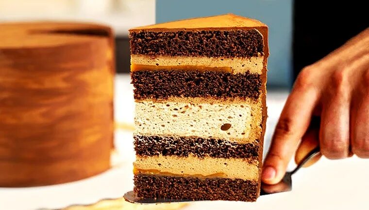 Торт марс рецепт в домашних условиях. Торт Марс я ТОРТОДЕЛ. Торт в разрезе. Торт Марс в разрезе. Шоколадный торт Марс.