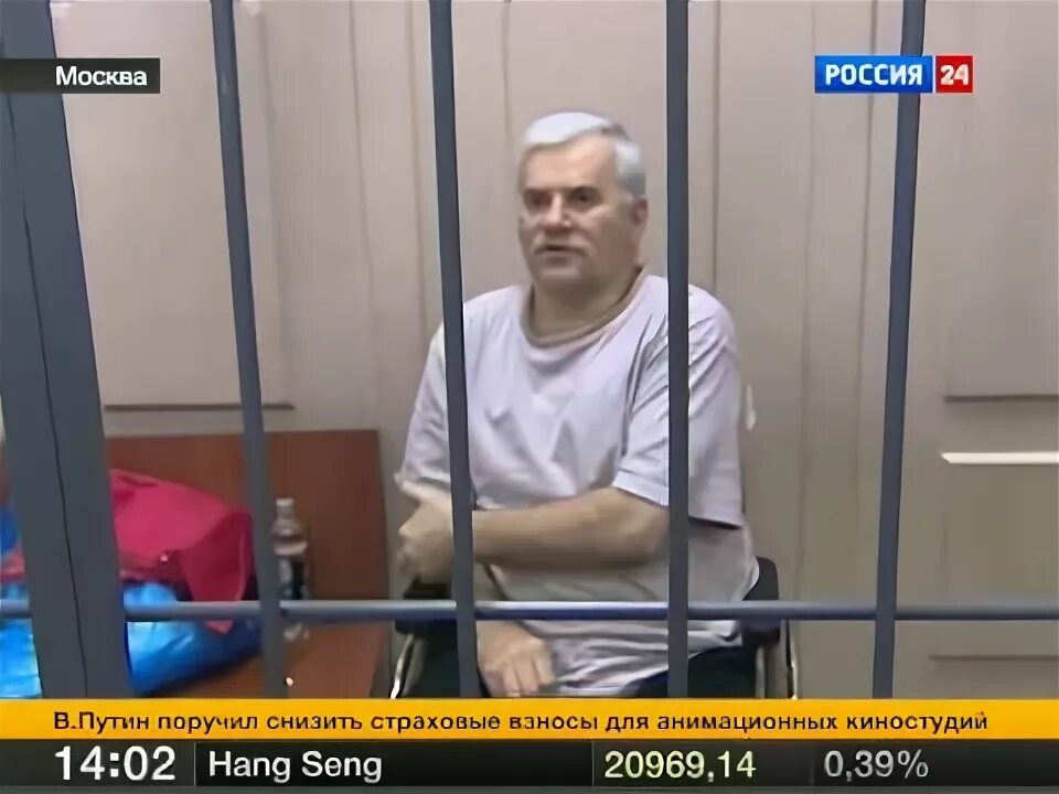 Саид амиров черный дельфин. Мэр города махачкала саид амиров. Саид амиров черный дельфин. Саид джапарович амиров. Мэр махачкалы амиров.
