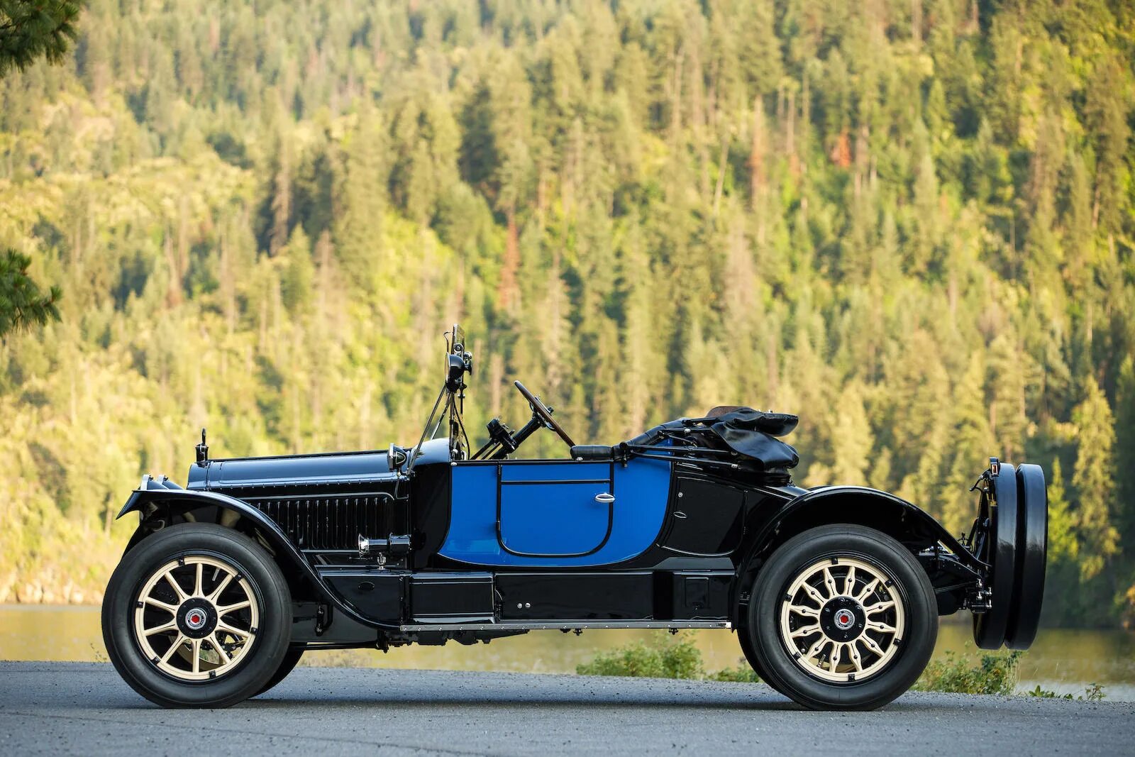 Two car 6. Packard Twin Six. Машина 1916. Packard Twin Six 1920.