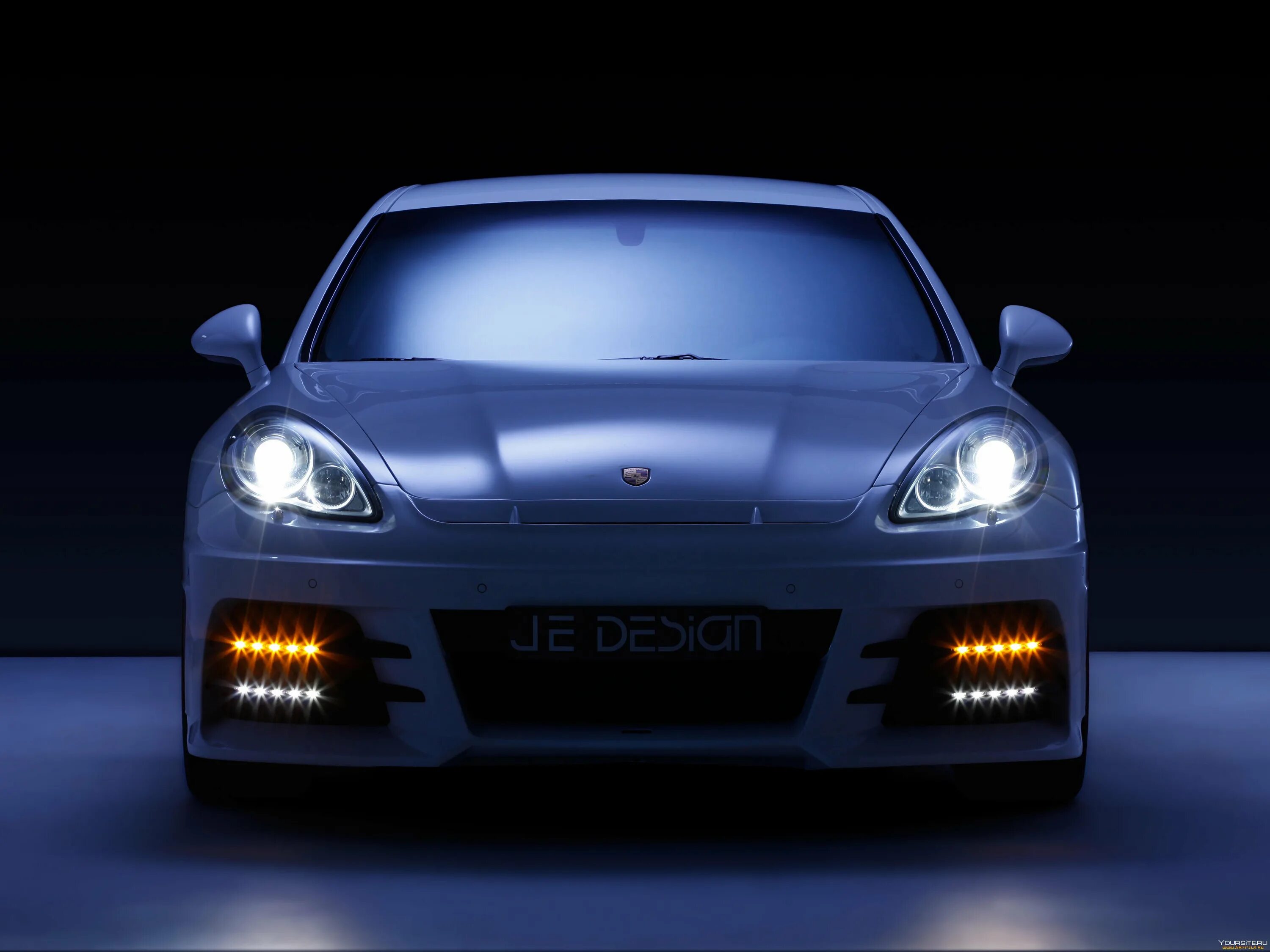 Фары Панамера. Porsche Panamera Headlight. Panamera 970 led. Porsche Panamera Turbo 970 фары. Включи спереди