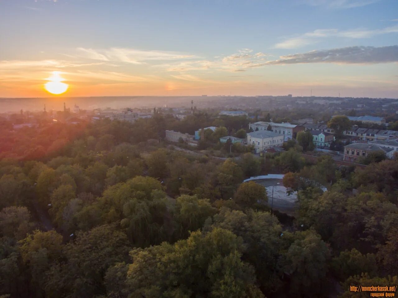 Релиз парк новочеркасск купить. Рассвет Новочеркасск. Новочеркасск горы. Александровский сад Новочеркасск. Виды Новочеркасска.