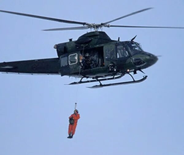 Сбежавший вертолет. Побег на вертолете из тюрьмы в Вологодской области. Побег на вертолете. Побег из тюрьмы на вертолете.