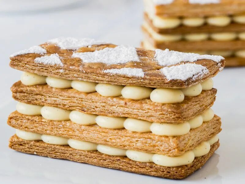 Mille feuille. Millefeuille. Millefeuille nabi. Mille feuilles десерт. Торт мильфей.