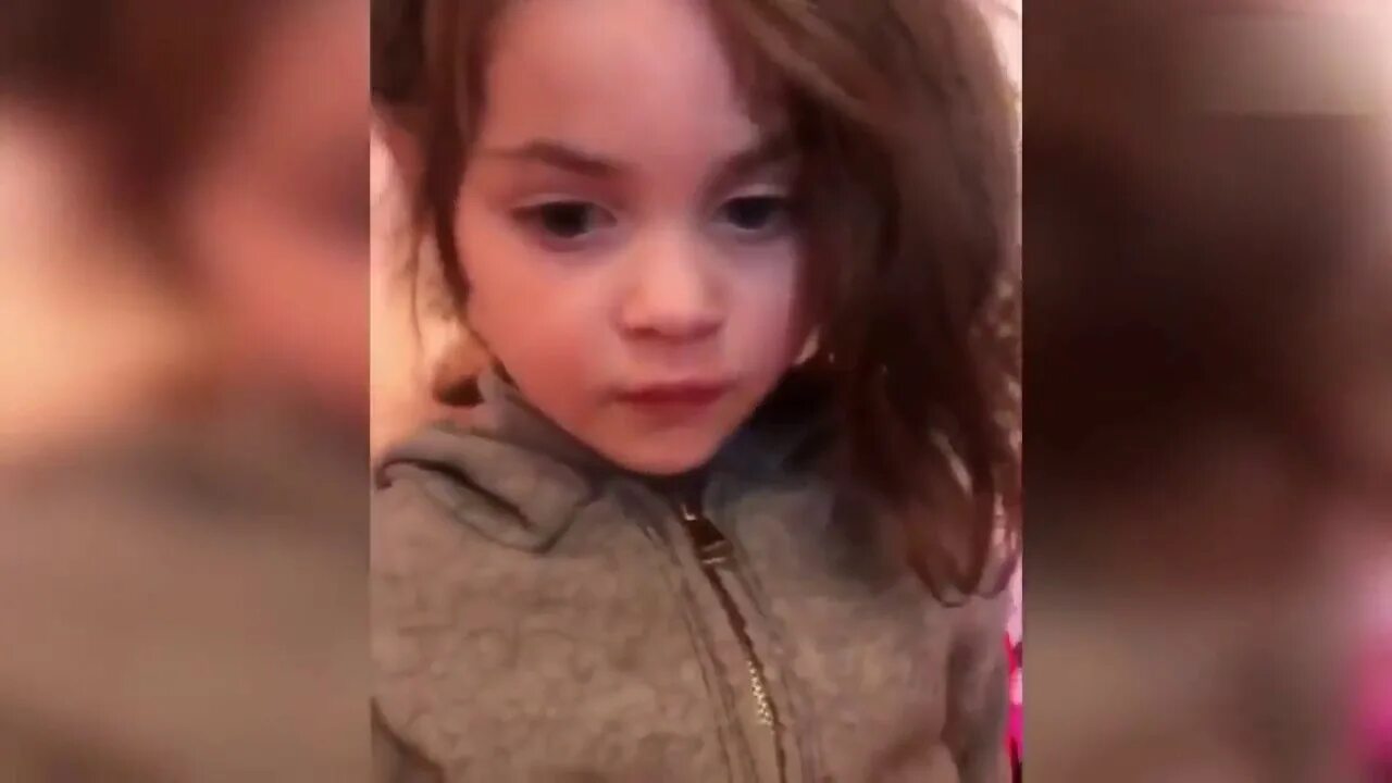 Говорят ты в садике материшься. Видео говорят ты материшься. Мальчик из садика матерится. Маленькая девочка ругается матом. Ты материшься в садике.