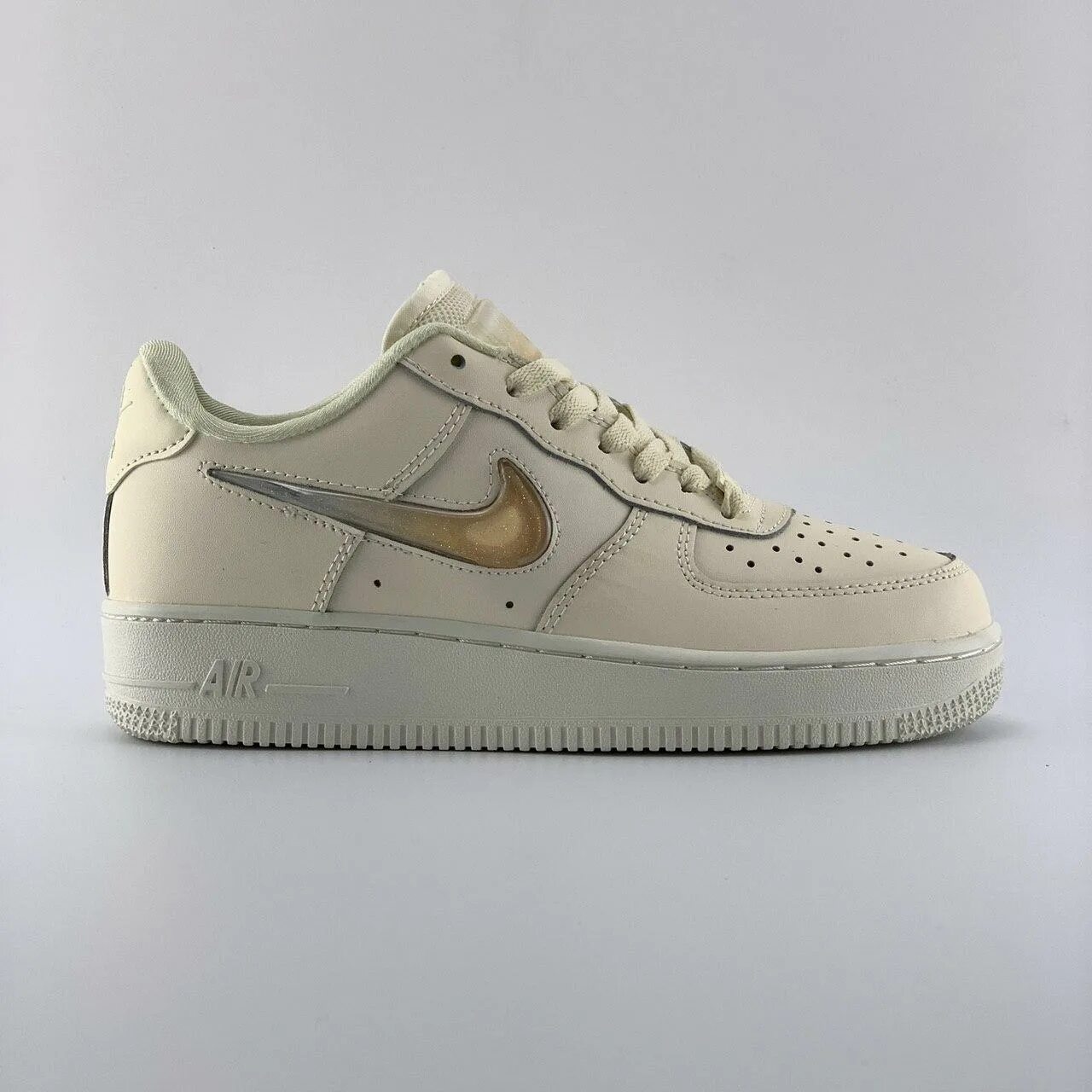 Найк аир бежевые. Найк АИР Форс бежевые. Nike Air Force 1 Low бежевые. Nike Air Force бежевые. Nike Air Force 1 бежевые.