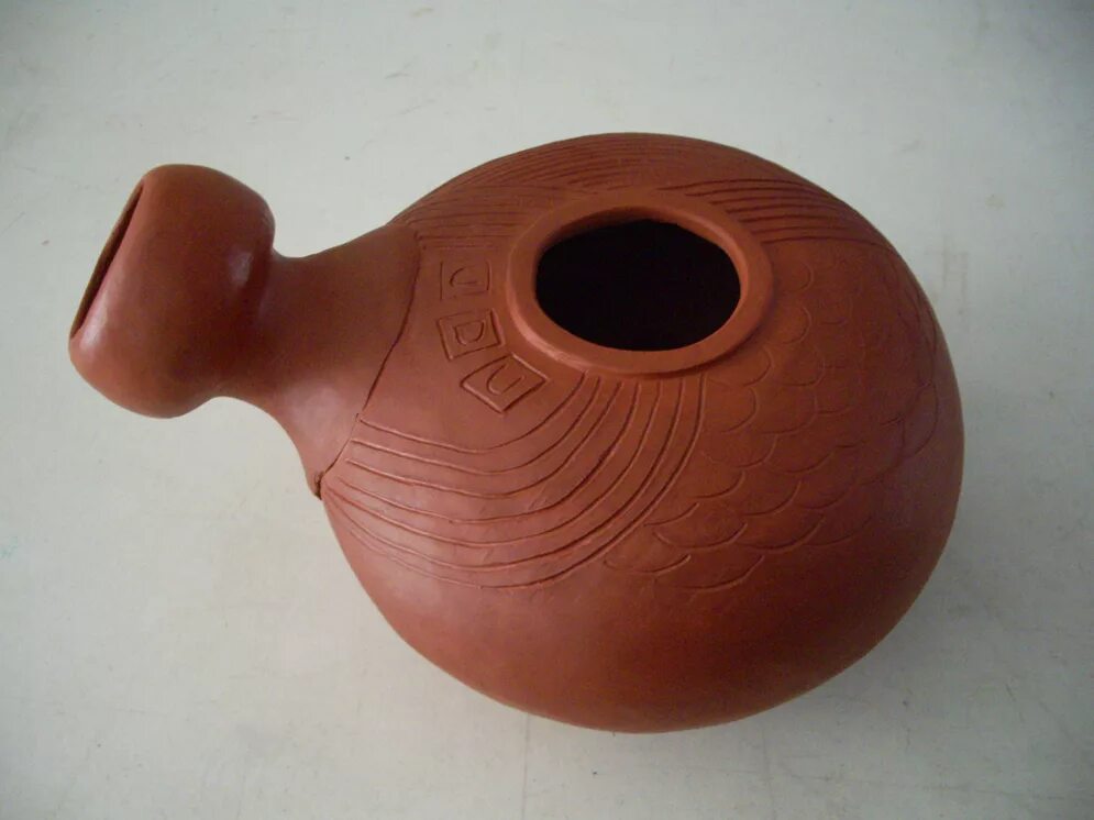 Udu музыкальный инструмент. уду из глины. Udu музыкальный инструмент. уду ударный музыкальный инструмент. уду барабан.