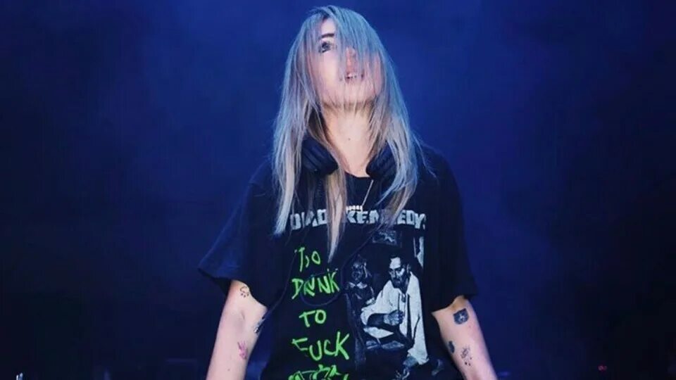 T i u don t know. Alison wonderland. alison wonderland u don&#039;t know. alison wonderland - cry (rynx remix). alison wonderland 323.