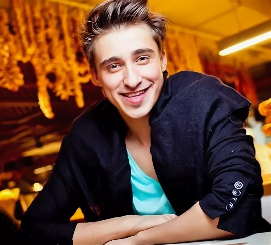 Лиза Адаменко, Артем Королев и другие гости зоны #JohnnieFizz Bar на Park Live