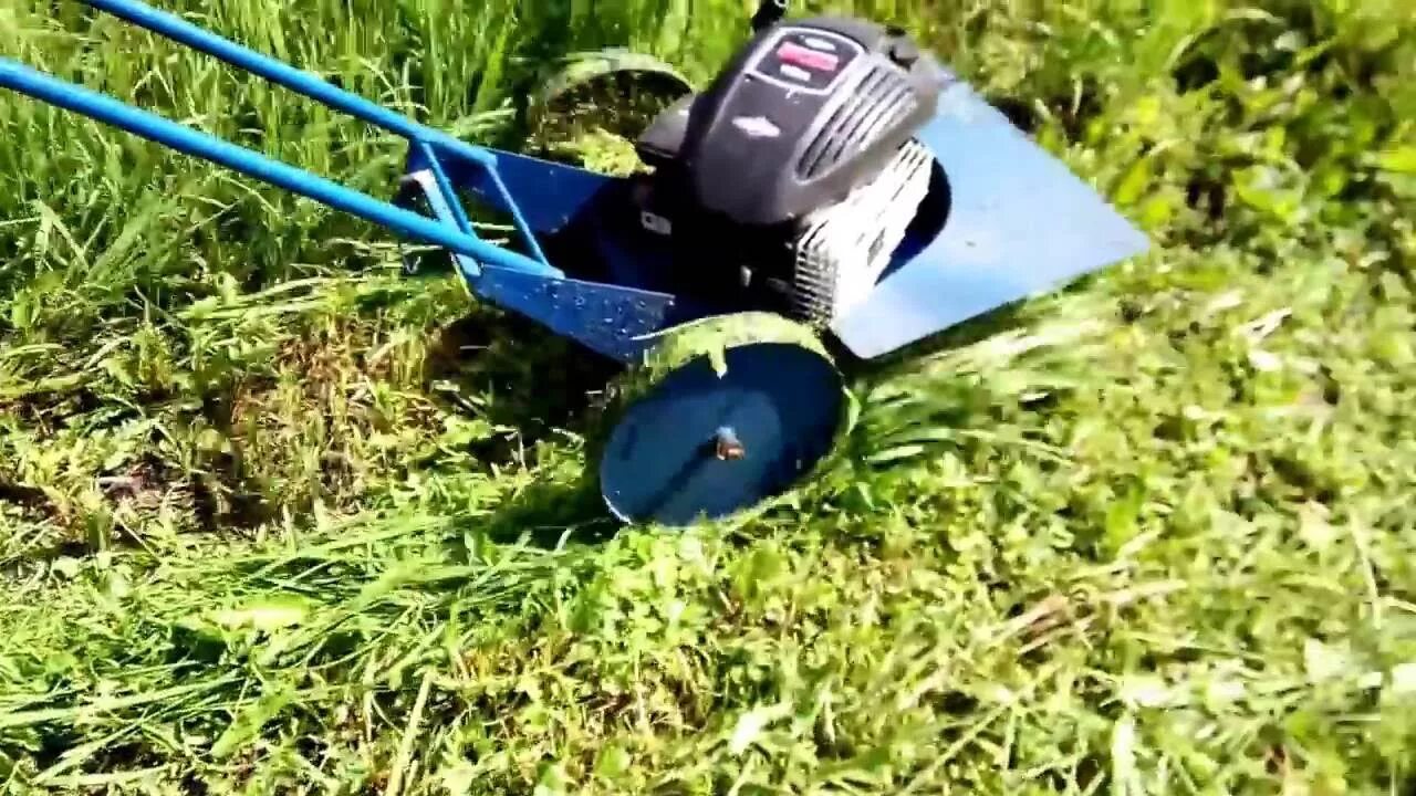 Трактор хускварна роторная косилка. Газонокосилка husqvarna dbs51. Косилка для большой травы. Косилка для большой травы. Сенокосилка al-ko bm 875.