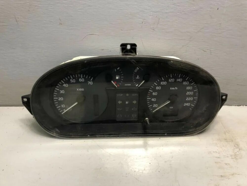 Панель рено сценик 1. Панель рено сценик 1