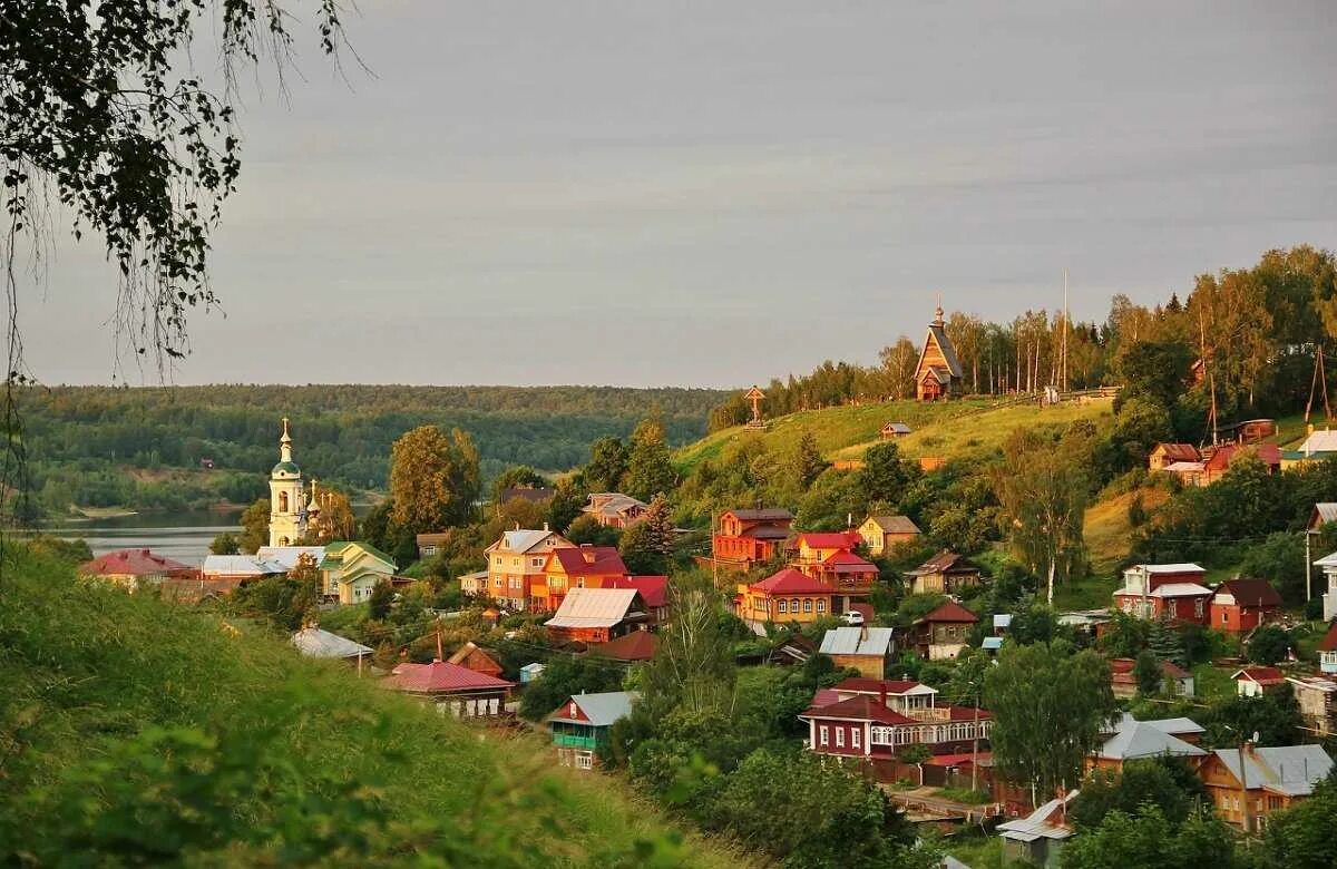 Малые города ивановской области. Ивановская область город плеск. Городок Плес на Волге. Город Плес Ивановской области. Соборная гора Плес.