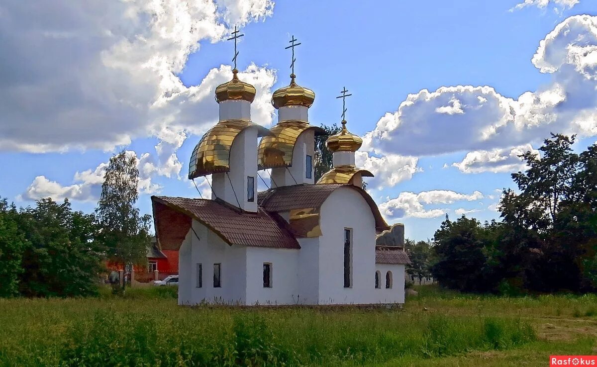 Церковь лодейное поле лодейное. Храм св апостолов петра и павла в лодейном поле. Храм петра и павла лодейное поле. Церковь николая чудотворца лодейное поле. Храм в лодейном поле.