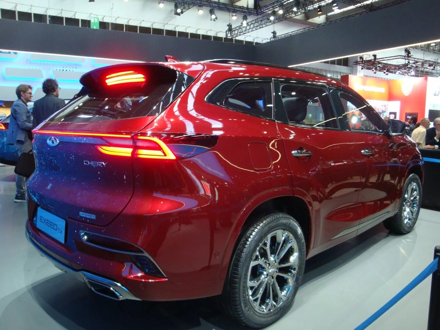 Чери машина 2023 цена и комплектация. Chery Exeed TX. Geely Эксид. Chery exceed TX. Новый чери Эксид.