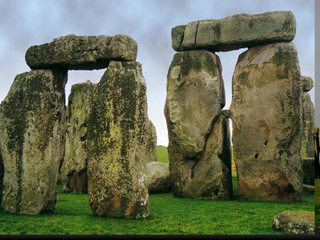 Камни дольмен мегалит. Мегалитические сооружения стоунхендж. Кромлех стоунхендж англия. Стоунхендж. Неолит.