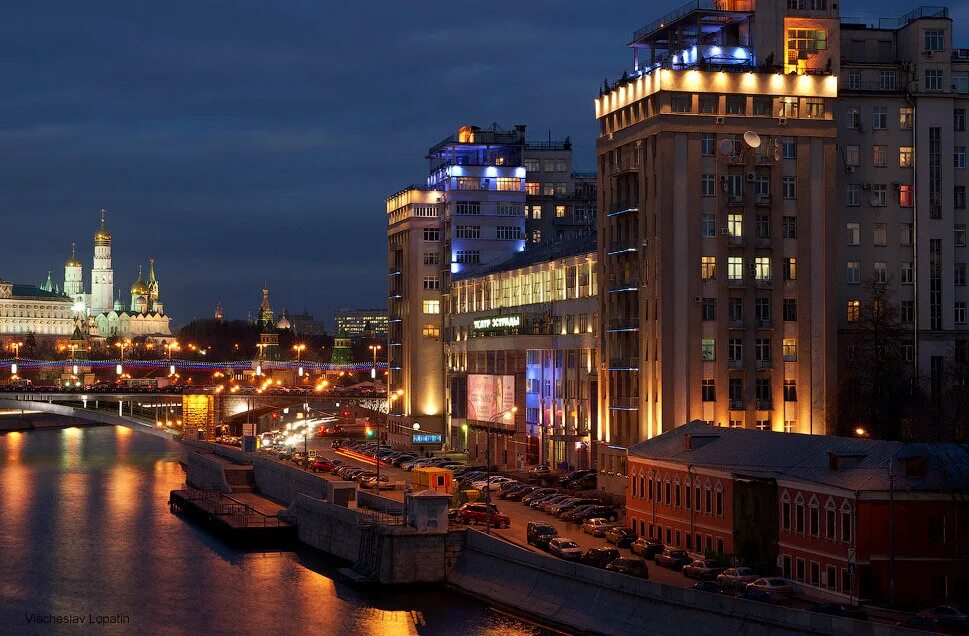 берсеневская набережная 20/2. театр эстрады москва портик. причал фрунзенская набережная. театр эстрады волгоград. театр эстрады на маяковской.