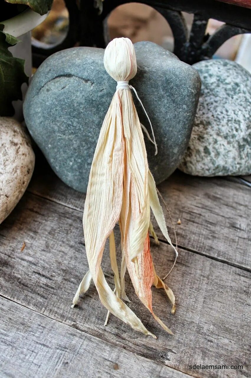 Поделки из талаша. Цветы из листьев кукурузы. Из листьев кукурузы. Из листьев кукурузы. Из листьев кукурузы.