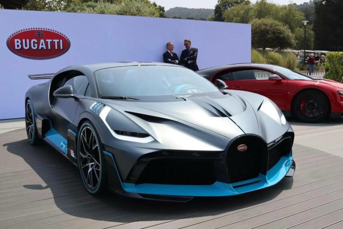 Бугатти дива 2022. Бугатти диво салон. Бугатти диво салон. Бугатти чирон диво. Бугатти шерон диво.