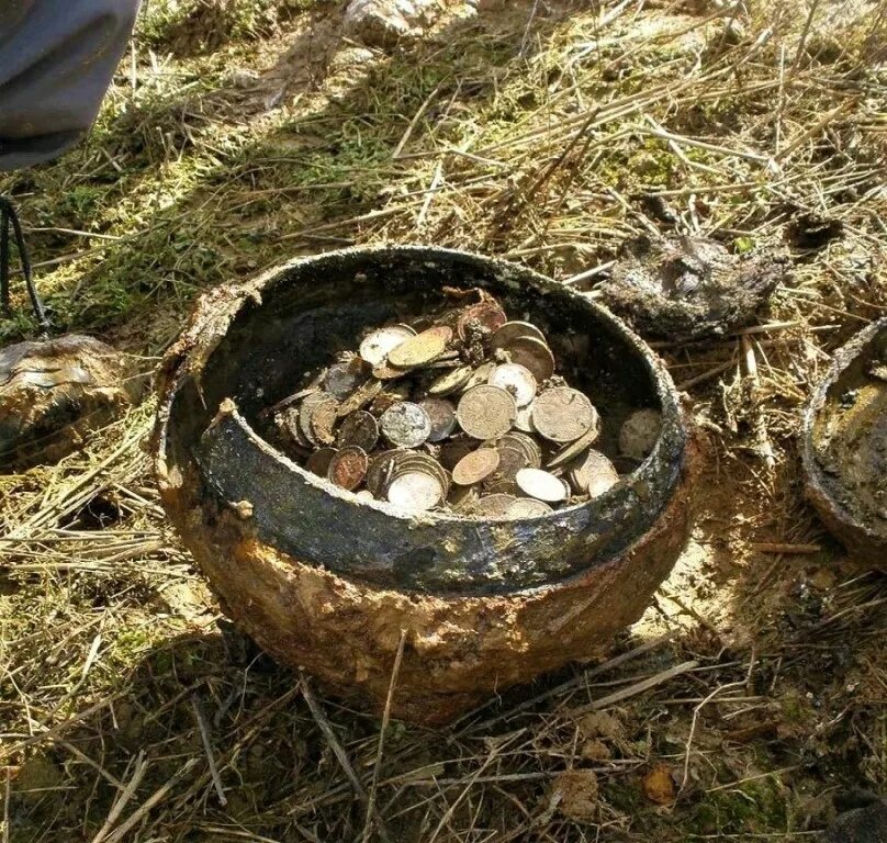 Сонник найти в земле