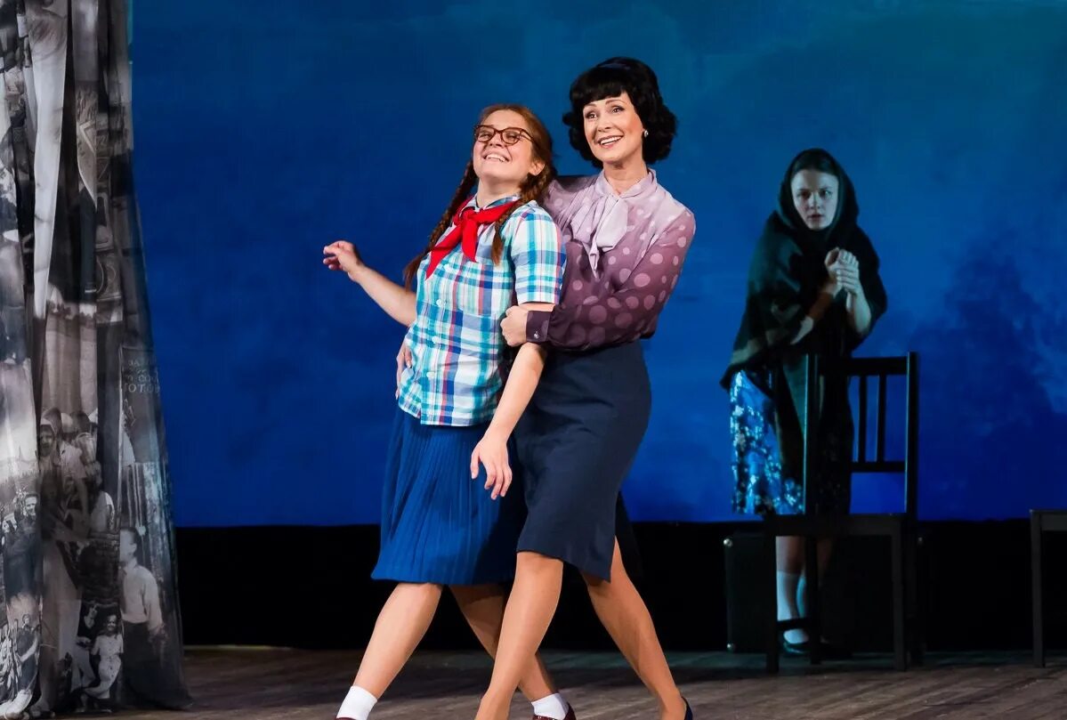 Спектакль про кота и про любовь. Театр юного зрителя саратов. Тюз екатеринбург спектакли. Сцена тюза пермь. Тюз театр перми спектакль детский.