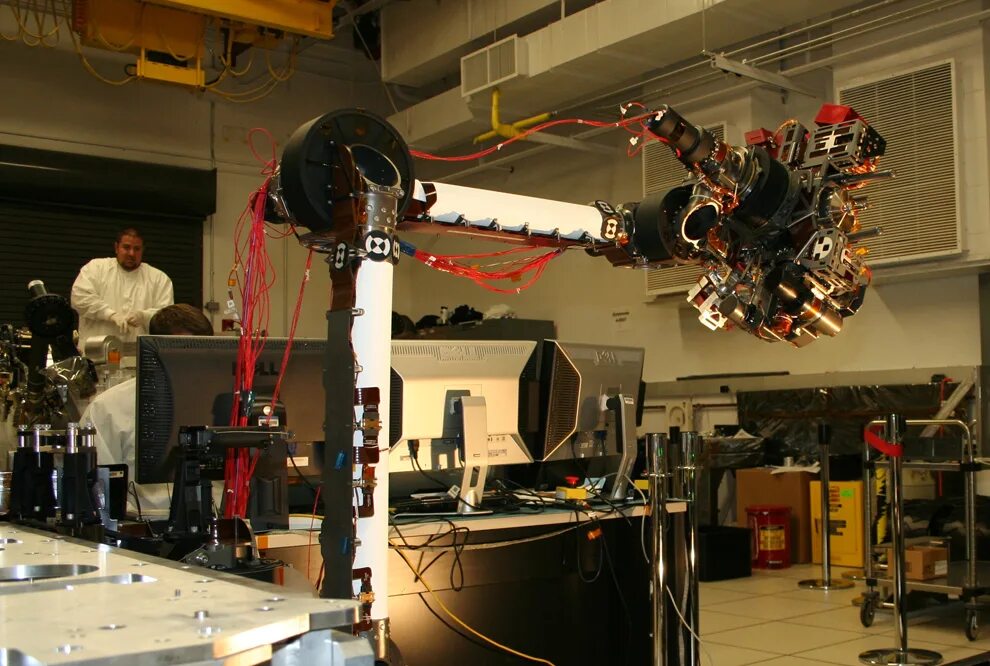 Цех роботов. Лаборатория робототехники. Проектирование роботов. Роботизированная лаборатория. Мастерская робототехники.