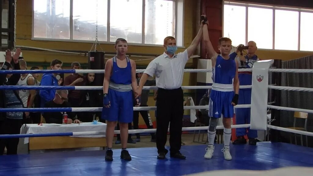 Бокс каменск уральск. Бокс каменск-уральский секция салют. Олимп каменск-уральский бокс. Школа бокса каменск-уральский. Центр бокса ишимбай.