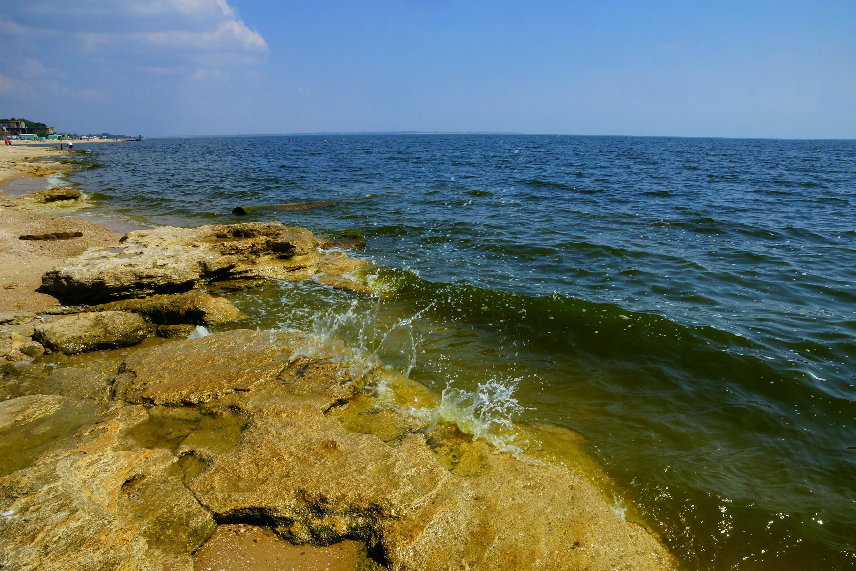 пансионат азовский. отдых на азовском море с питанием. азовленд азовское море. кирилловка азовское море отдых. азовский азовленд крым.