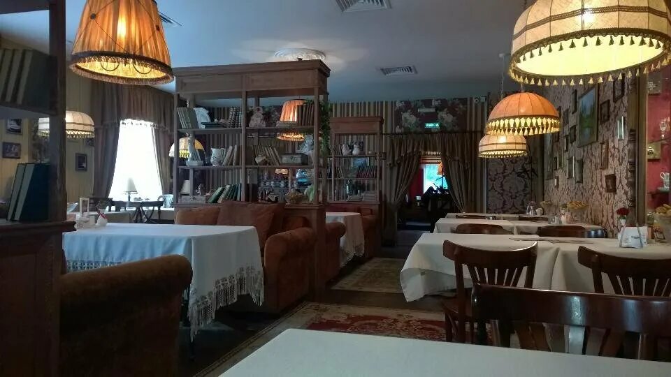 Гости пермь куйбышева. Хуторок пермь куйбышева 66. триада пермь куйбышева. кафе хуторок пермь. ресторан хуторок пермь.