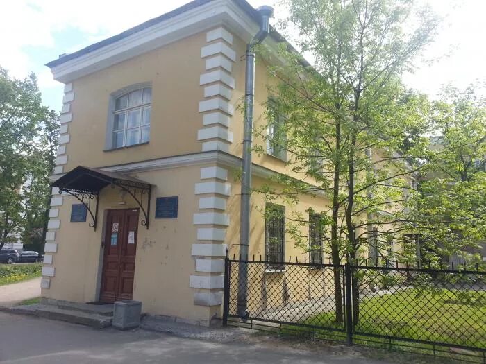 Мрт петергоф николаевская. Николаевская больница петергоф. санкт-петербургский проспект (петергоф), 37. дворцовый госпиталь в петергофе.