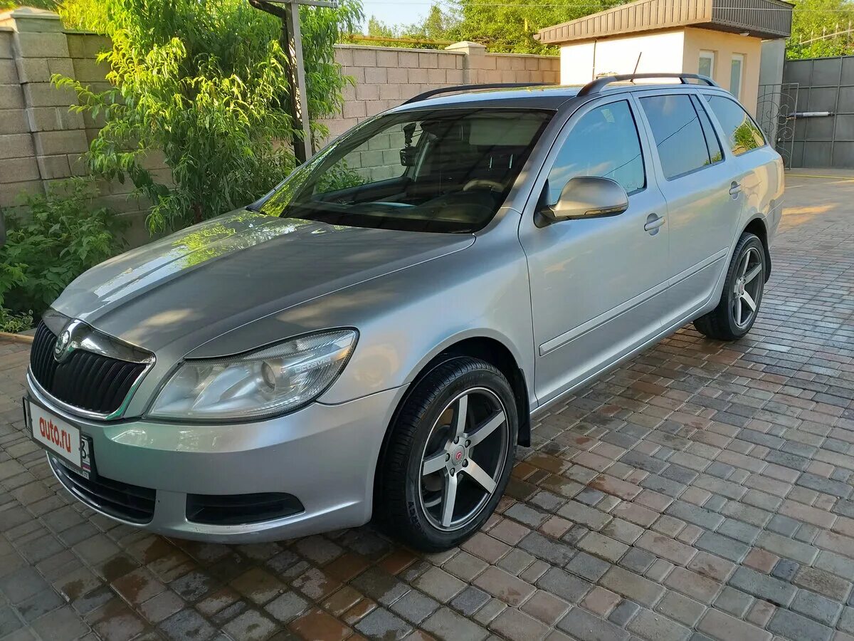 Купить октавию 2011. Skoda a5 2011. Škoda Octavia a5 универсал.