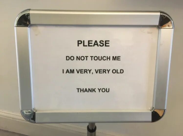 Гифки про холод. Умница уилл хантинг. Сквидвард мем. Its not your fault. It s not very old.