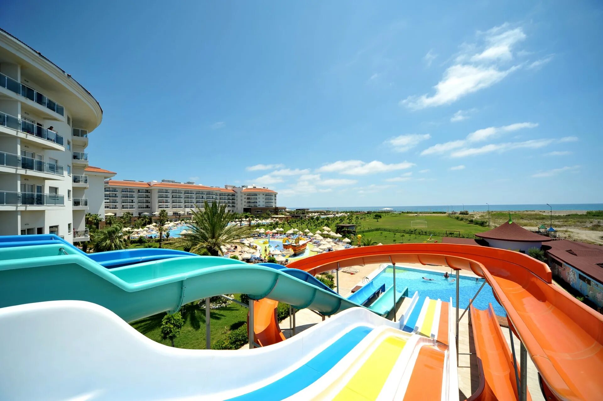 World resort spa hotel. Отель Турция Sea World Resort Spa. Отель ворлд Резорт Сиде. Sea World Сиде Турция. Сеаден сиа ворлд Резорт Сиде.