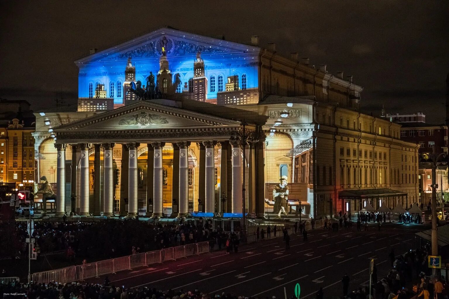 Www bolshoi. Москва. Большой театр. Большой Московский театр. Большой театр (Россия). Большой театр в Москве вид сверху.