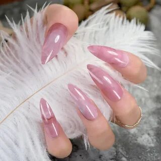 Длинные накладные ногти