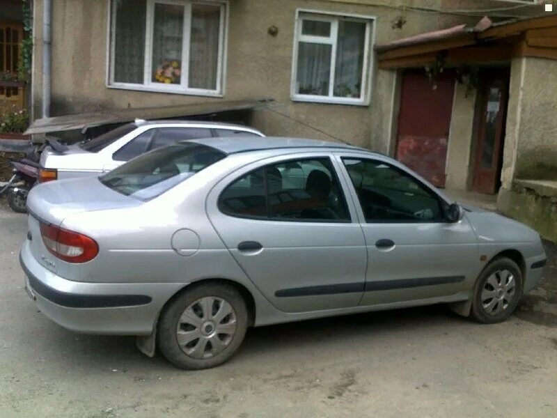 Renault Megane 2002. Рено Меган 2002 года. Рено Меган 2002 года седан. Рено Меган 2002г.